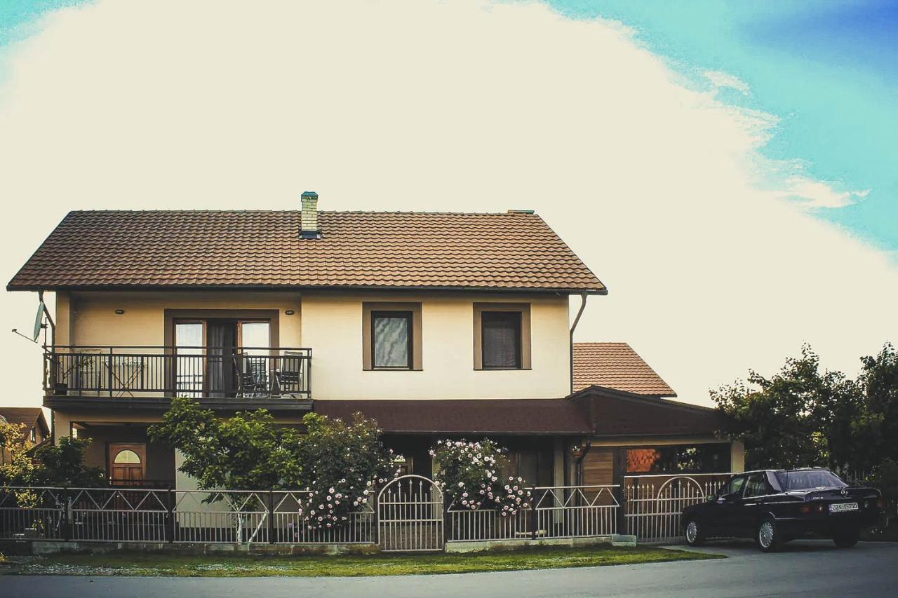 Апартаменты Duplex House Биелина Экстерьер фото